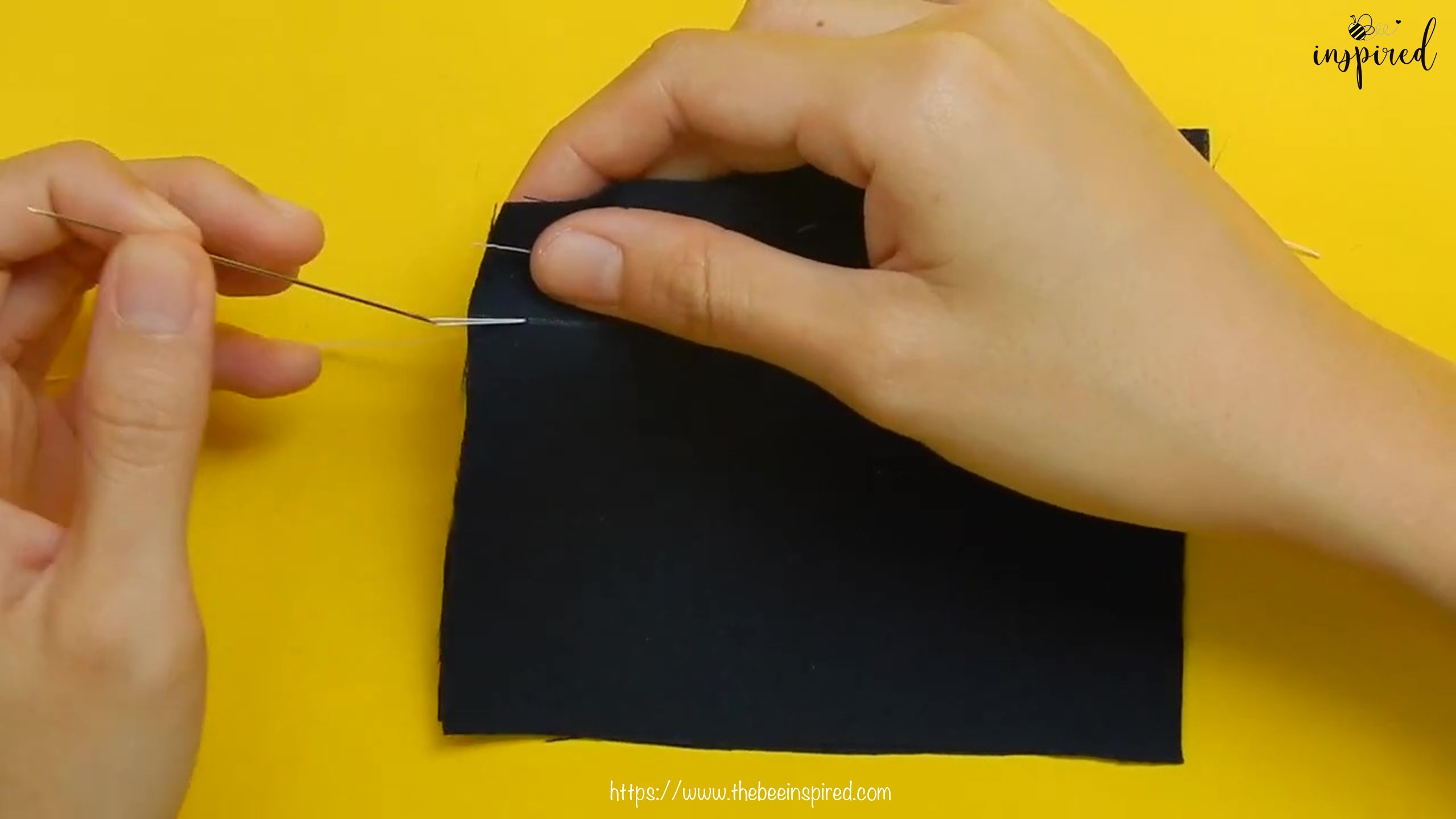 วิธีการเย็บด้นถอยหลัง (How to Sew a Back Stitch)_2