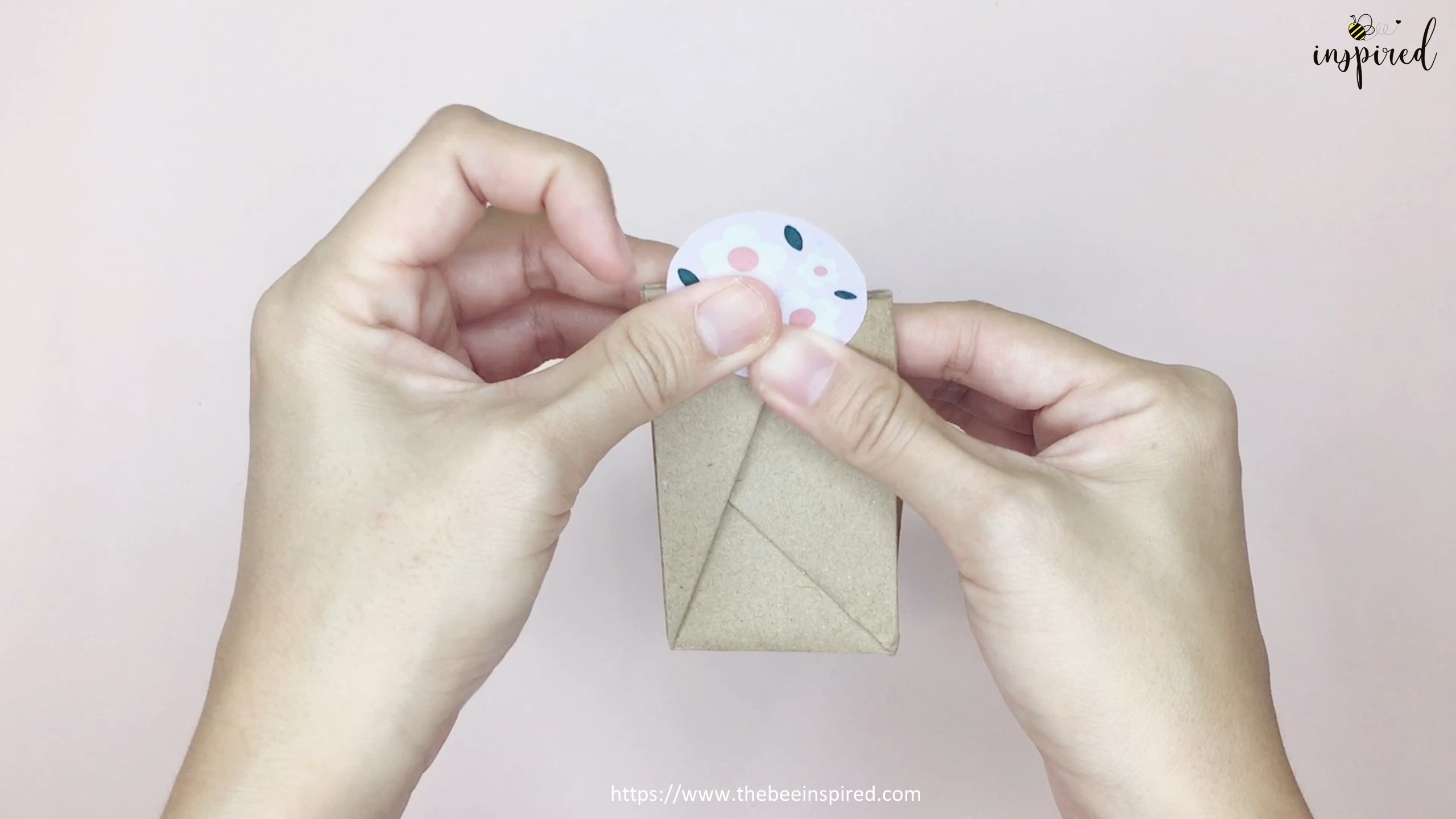 DIY Origami Paper Gift Box Packaging_25