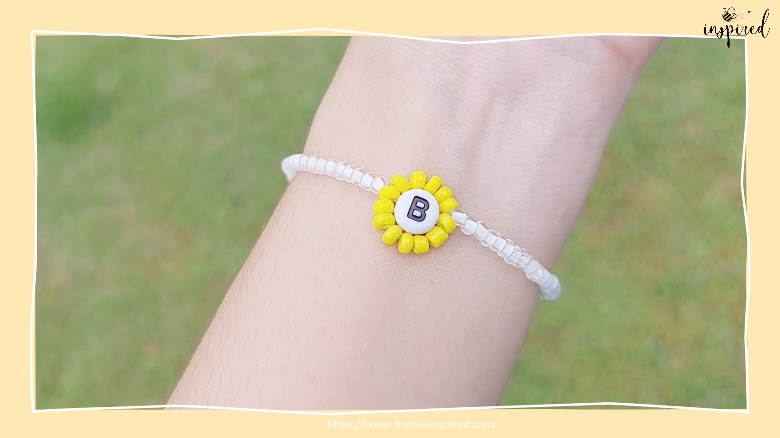 How to Make Flower Letter Beaded Bracelet_11