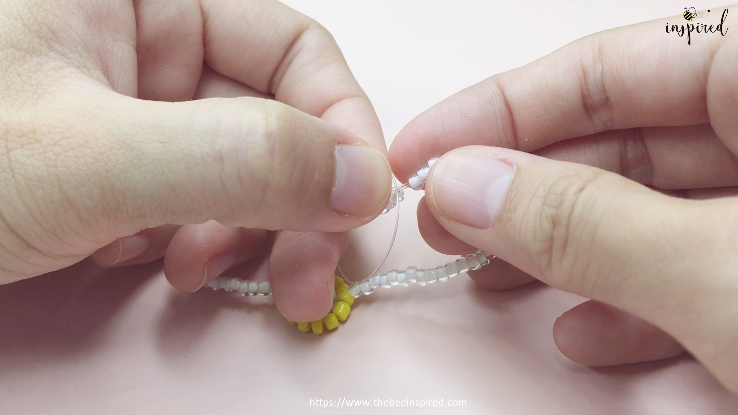 How to Make Flower Letter Beaded Bracelet_8