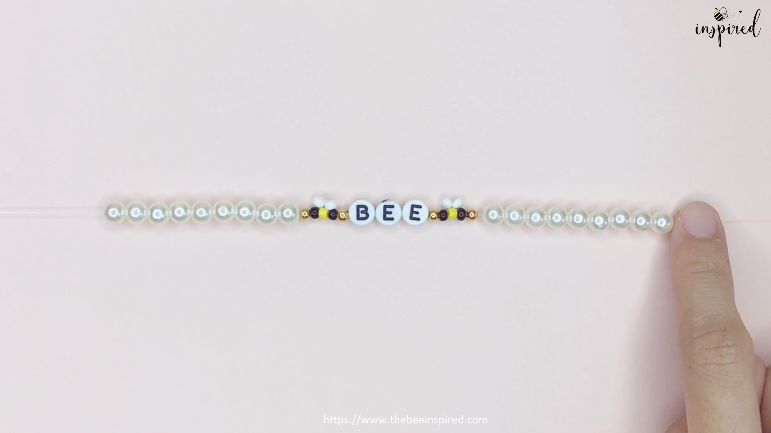 How to Make Letter Beaded Bracelet_9